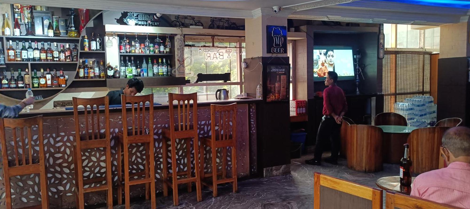 Hotel Assembly Shillong Ngoại thất bức ảnh