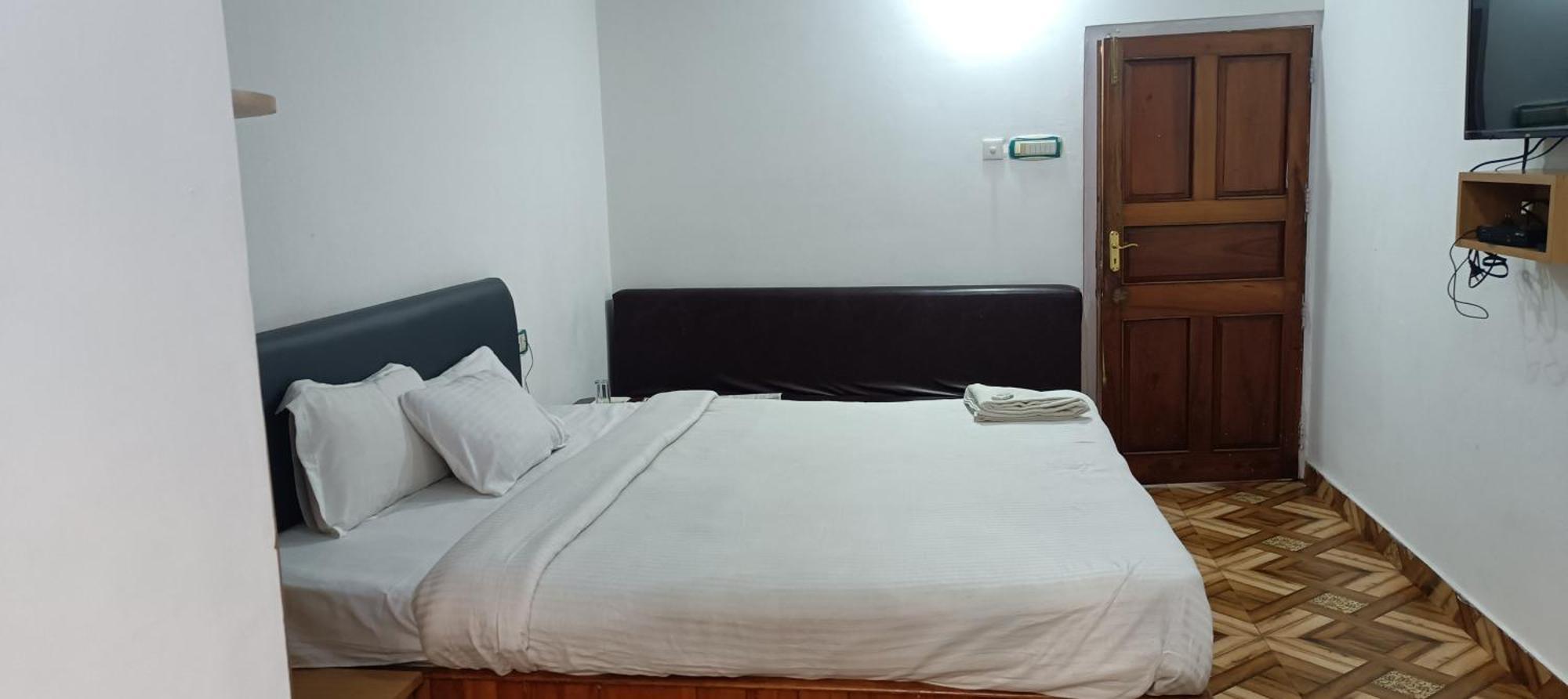 Hotel Assembly Shillong Ngoại thất bức ảnh