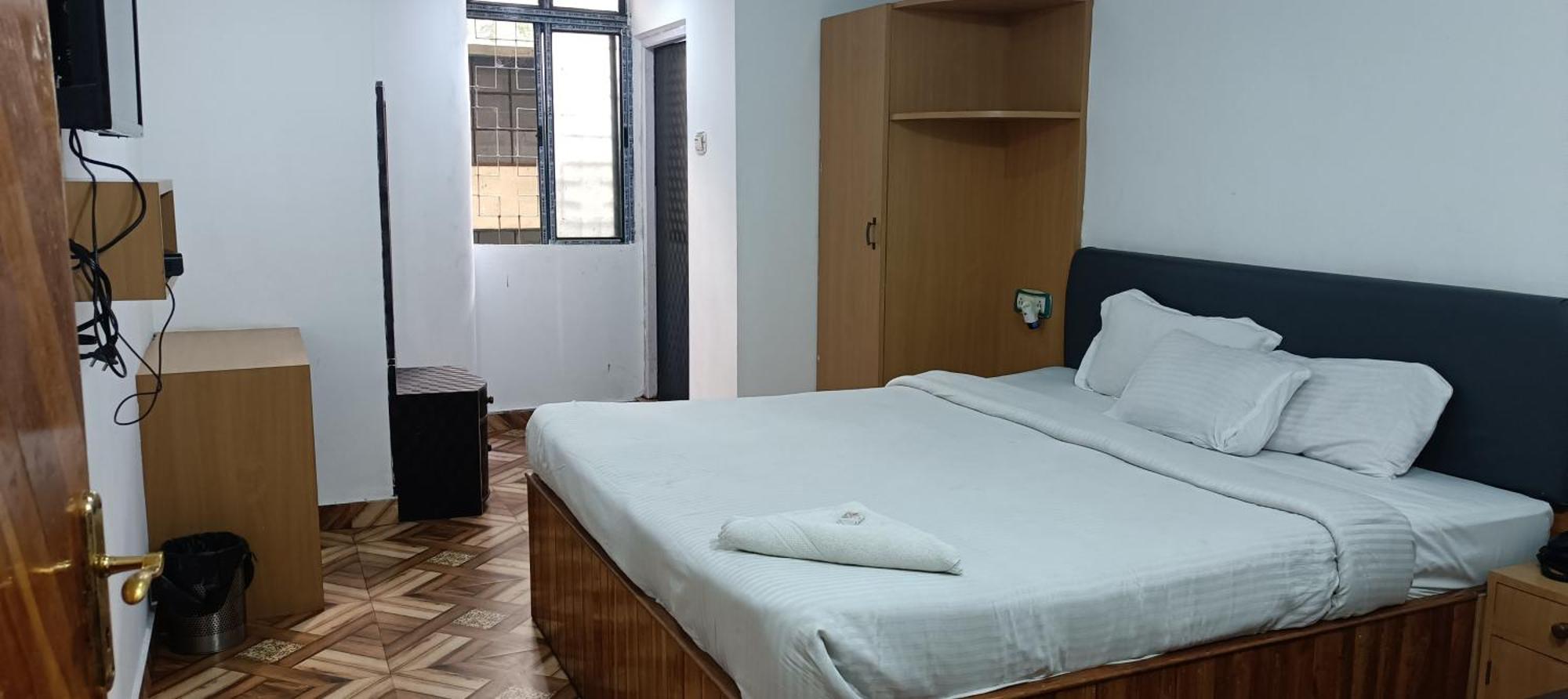 Hotel Assembly Shillong Ngoại thất bức ảnh